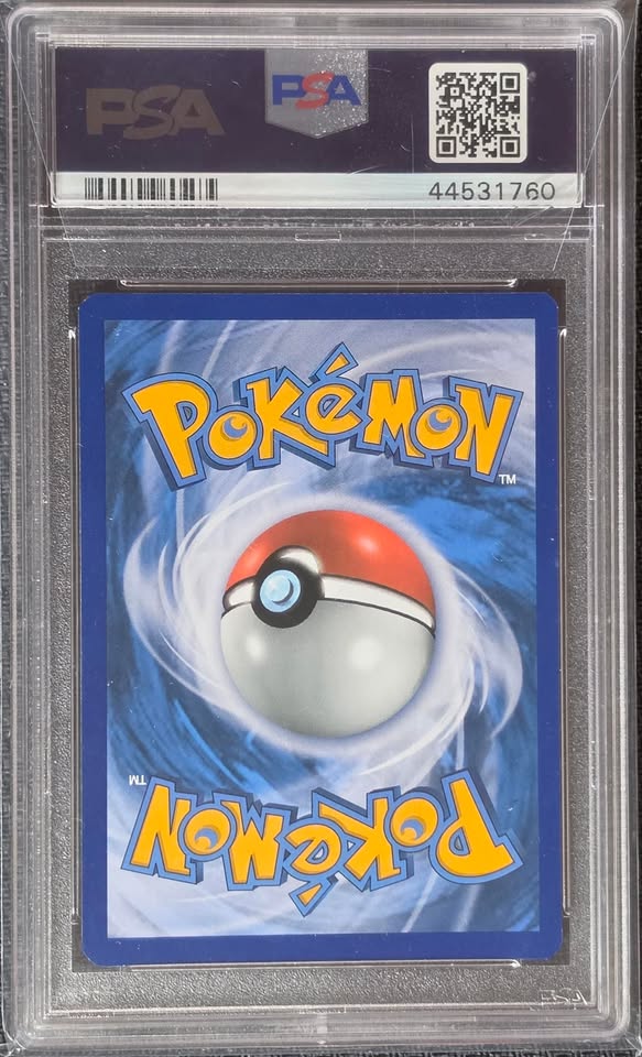 PSA 9 Charizard #11 - Evolutions  Holo (1760)