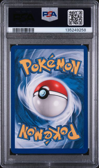 PSA 8 Umbreon #24-Sandstorm (9258)
